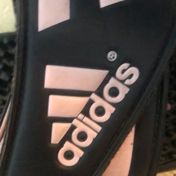 Adidas slides - Picture 3 of 3